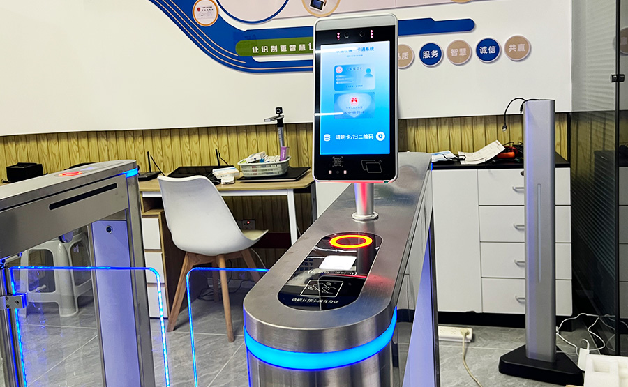 智慧人社一卡通人證識別通道系統 智慧人社一卡通人證識別通道系統